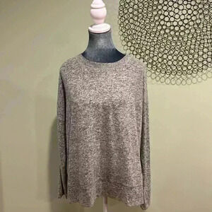 Lucky Brand Women’s Gray Crew Neck soft top - Size Large